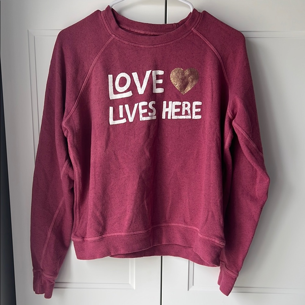 good hYOUman Pink Crew Neck Sweater Love Lives Here
